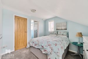 Photo 19- click for photo gallery